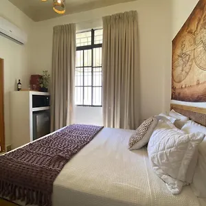 Hotel 27 Colonial, Centro Historico, Saint-Domingue